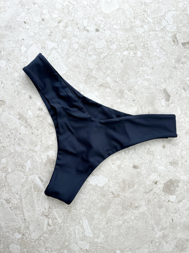 Evelina Bottom XS+