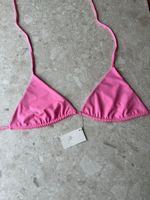 L Hawaii top