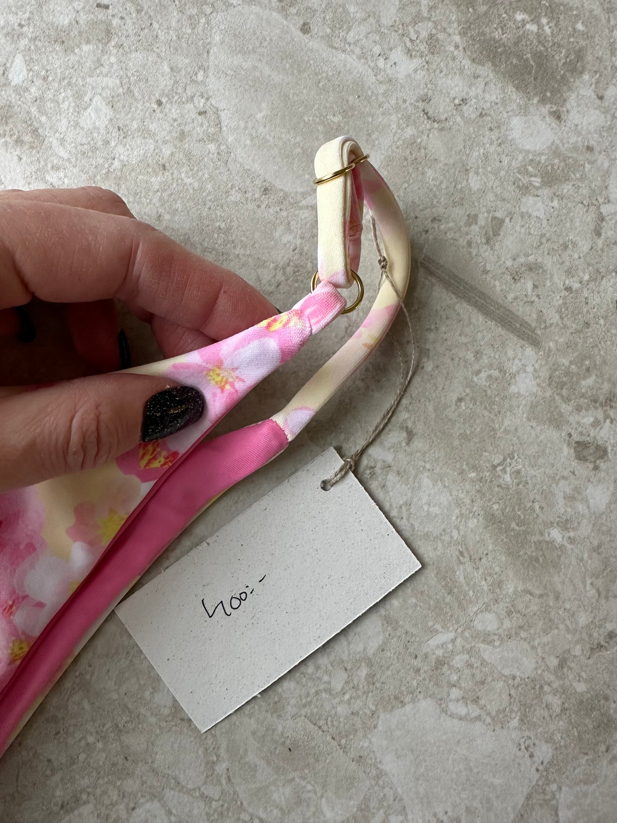 L Strap bottom classic