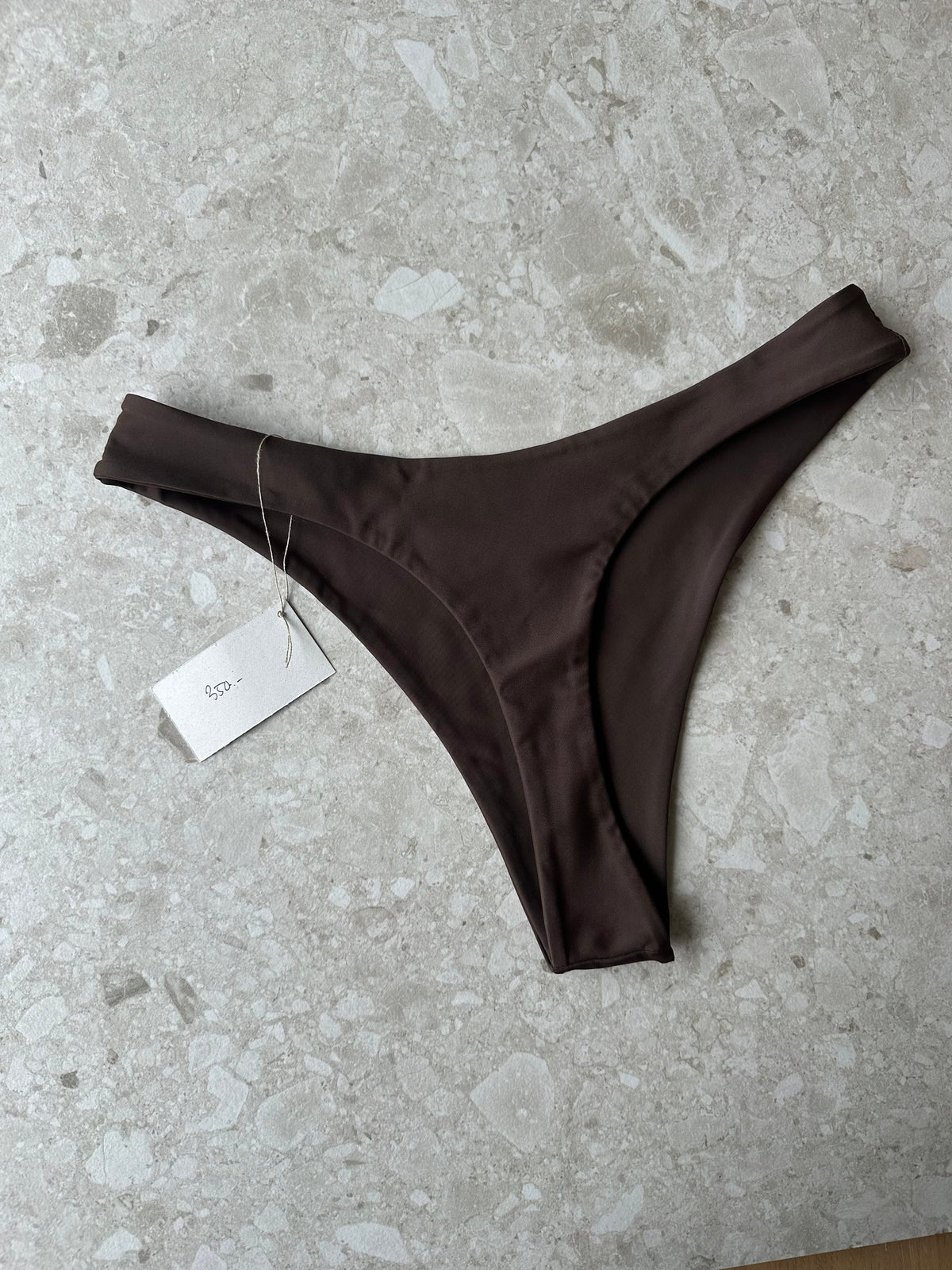 M Evelina minimal