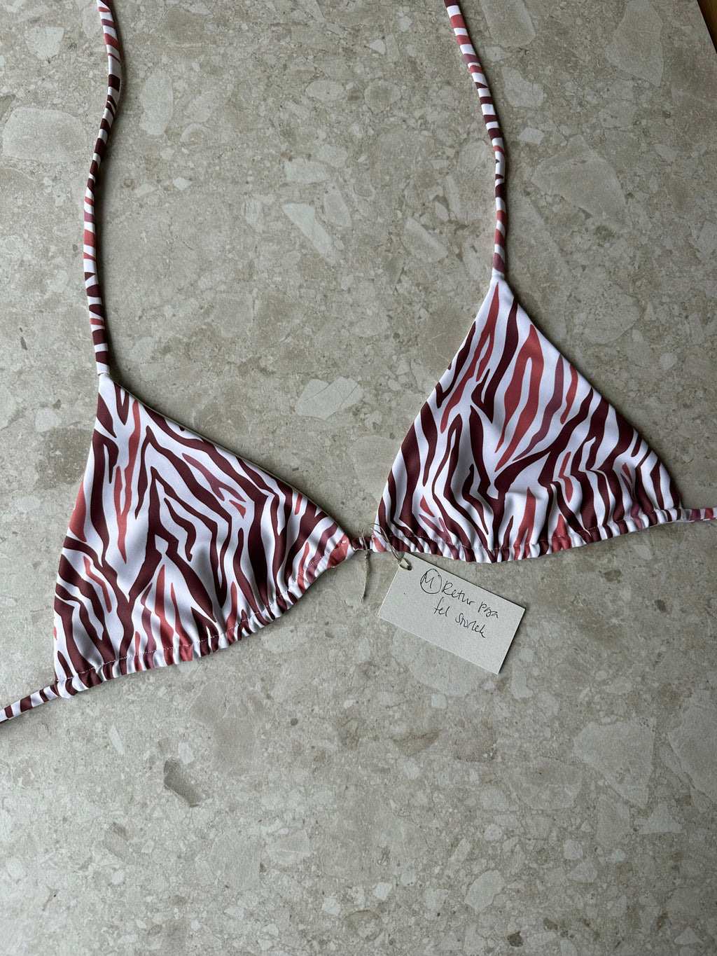 M Hawaii top